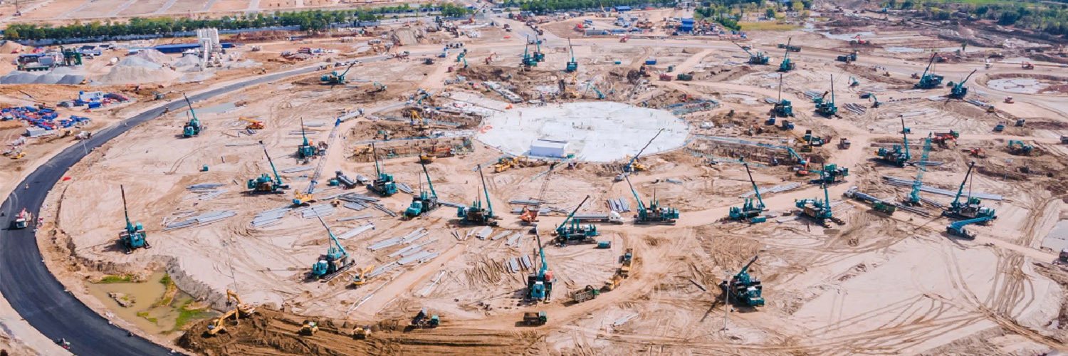 ຮ່າ​ໂນ້ຍ, ຫວຽດ​ນາມ - Hydraulic Pile Drivers